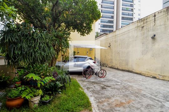 Vista da Sala de casa para alugar com 8 quartos, 550m² em Vila Progresso, Guarulhos