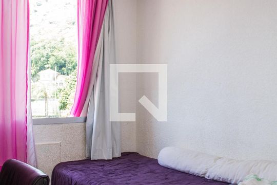 Quarto 01 de apartamento à venda com 2 quartos, 44m² em Água Santa, Rio de Janeiro