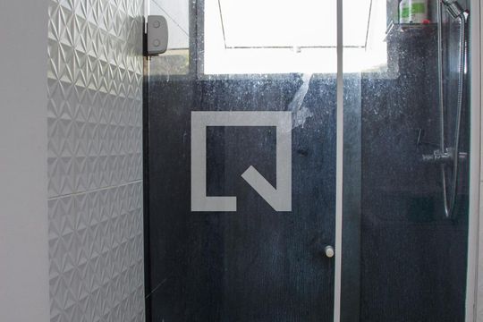 Banheiro Social de apartamento à venda com 2 quartos, 44m² em Água Santa, Rio de Janeiro