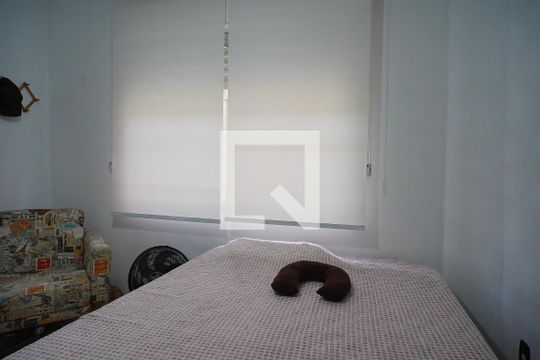 Quarto de apartamento à venda com 1 quarto, 110m² em Sarandi, Porto Alegre