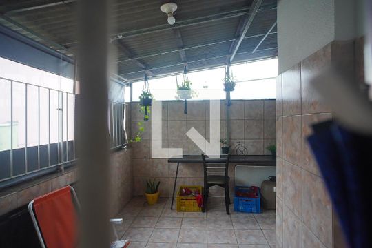 Pátio de apartamento à venda com 1 quarto, 110m² em Sarandi, Porto Alegre