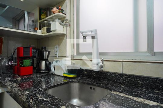 Cozinha de apartamento à venda com 1 quarto, 110m² em Sarandi, Porto Alegre