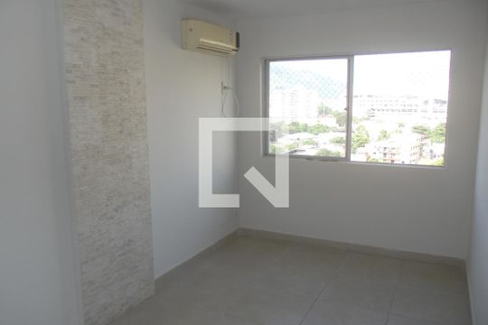Apartamento à venda com 2 quartos, 55m² em Todos Os Santos, Rio de Janeiro