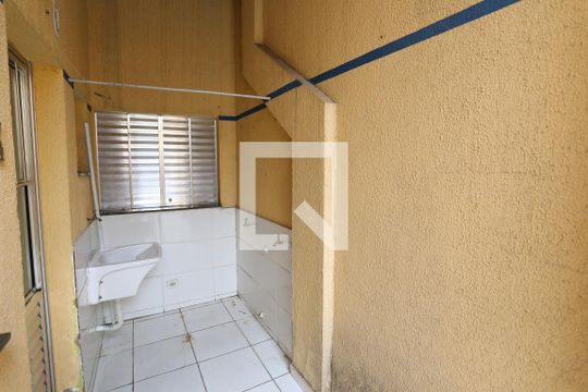 Área de Serviço de apartamento para alugar com 1 quarto, 60m² em Vila Nhocuné, São Paulo