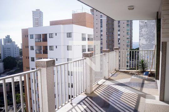 Varanda da Sala de apartamento para alugar com 3 quartos, 282m² em Canela, Salvador