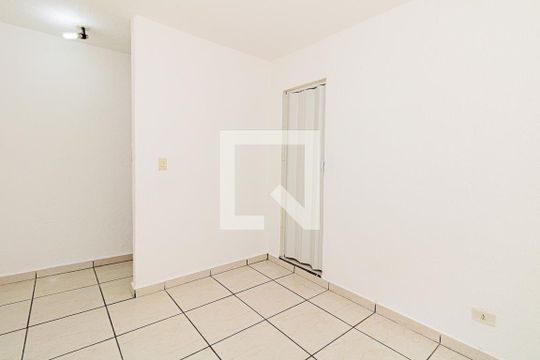 Suíte de casa de condomínio para alugar com 1 quarto, 60m² em Santana, São Paulo