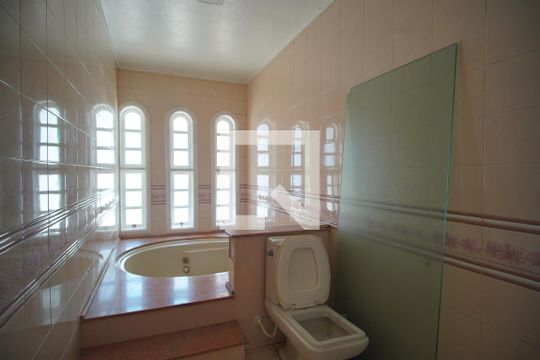 Banheiro da Suíte de casa à venda com 3 quartos, 184m² em Canudos, Novo Hamburgo