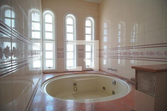 Banheiro da Suíte de casa à venda com 3 quartos, 184m² em Canudos, Novo Hamburgo