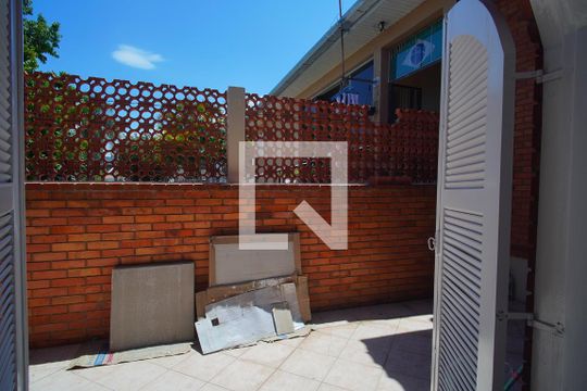 Sala - Vista de casa à venda com 3 quartos, 184m² em Canudos, Novo Hamburgo