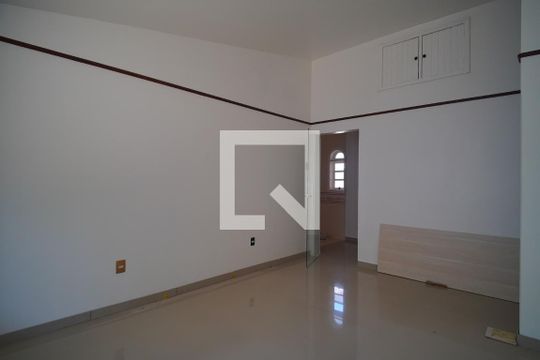 Suíte de casa à venda com 3 quartos, 184m² em Canudos, Novo Hamburgo