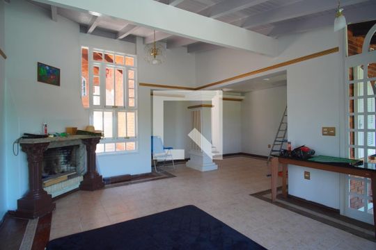 Casa à venda com 3 quartos, 184m² em Canudos, Novo Hamburgo