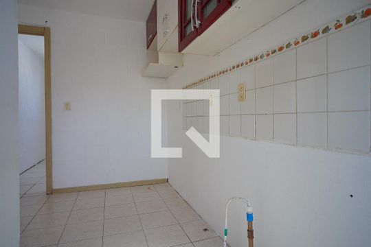 Cozinha de apartamento à venda com 2 quartos, 48m² em Rubem Berta, Porto Alegre