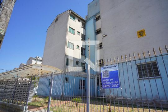 Fachada do bloco de apartamento à venda com 2 quartos, 48m² em Rubem Berta, Porto Alegre
