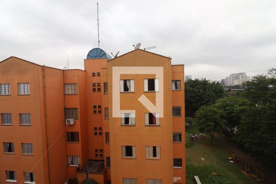Vista Quarto 2 de apartamento à venda com 2 quartos, 44m² em Jardim das Graças, São Paulo
