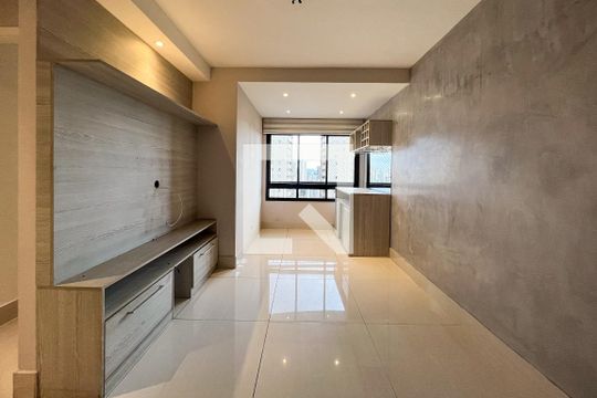 Sala de apartamento à venda com 2 quartos, 60m² em Vila Pompéia, São Paulo
