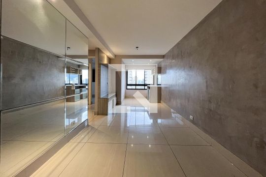 Apartamento à venda com 2 quartos, 60m² em Vila Pompéia, São Paulo