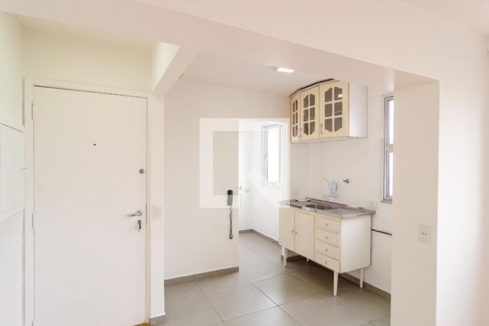 Cozinha de apartamento para alugar com 1 quarto, 37m² em Vila Mascote, São Paulo