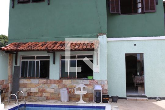 Área externa - Piscina de casa à venda com 4 quartos, 360m² em Guarani, Belo Horizonte
