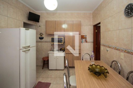 Cozinha de casa à venda com 2 quartos, 120m² em Vila Bancária, São Paulo