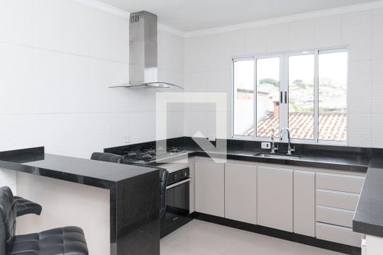 Cozinha de casa para alugar com 1 quarto, 100m² em Jardim City, Guarulhos