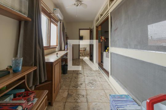 Quarto 3 de casa para alugar com 5 quartos, 375m² em Jardim Lindóia, Porto Alegre