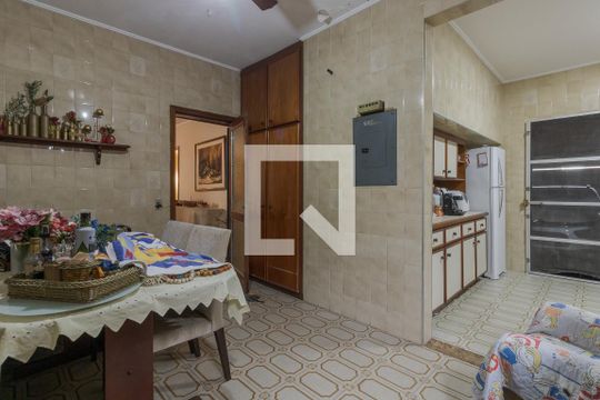 Cozinha de casa para alugar com 5 quartos, 375m² em Jardim Lindóia, Porto Alegre