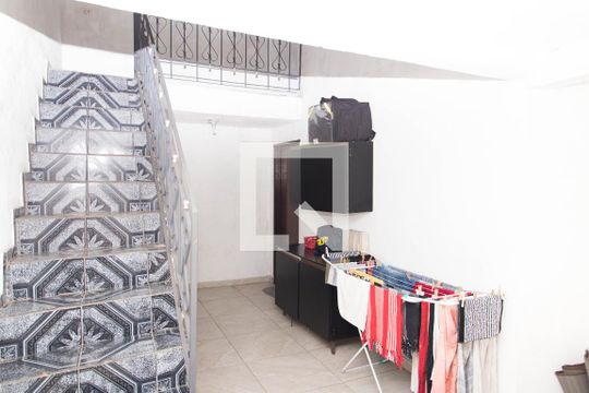 Área comum de casa à venda com 5 quartos, 200m² em Centro, Diadema