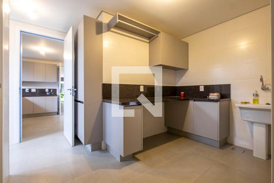 Área de Serviço de casa à venda com 5 quartos, 370m² em Alto de Pinheiros, São Paulo
