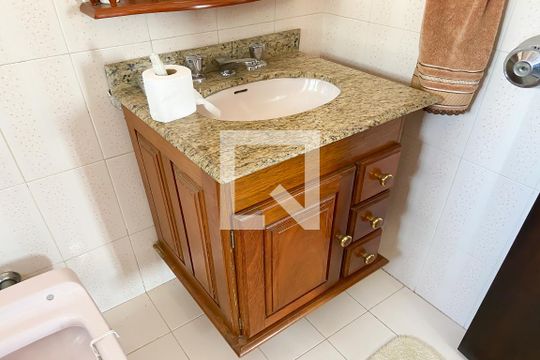 Banheiro da Suíte 1 de casa à venda com 4 quartos, 420m² em City Bussocaba, Osasco