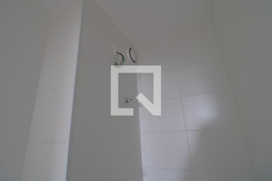 Área do chuveiro de apartamento para alugar com 2 quartos, 34m² em Jurubatuba, São Paulo