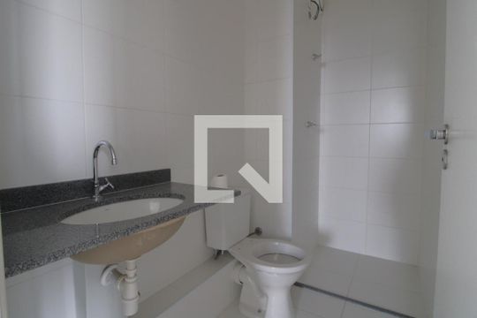 Banheiro de apartamento para alugar com 2 quartos, 34m² em Jurubatuba, São Paulo