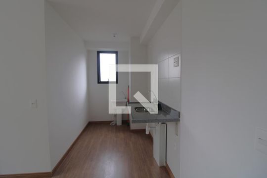Cozinha de apartamento para alugar com 2 quartos, 34m² em Jurubatuba, São Paulo