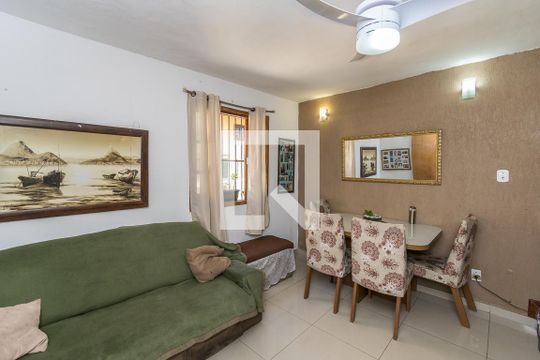 Casa de Condomínio à venda com 2 quartos, 68m² em Brás de Pina, Rio de Janeiro