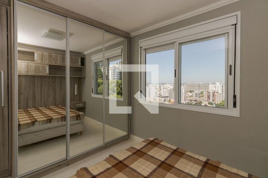Quarto Suíte de apartamento para alugar com 2 quartos, 72m² em Santa Cecília, Porto Alegre