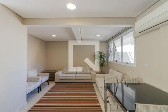 Área comum - Salão de festas de apartamento para alugar com 2 quartos, 72m² em Santa Cecília, Porto Alegre