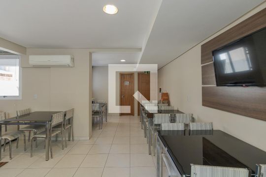 Área comum - Salão de festas de apartamento para alugar com 2 quartos, 72m² em Santa Cecília, Porto Alegre