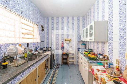 Cozinha de casa à venda com 3 quartos, 372m² em Jardim Jussara, São Paulo