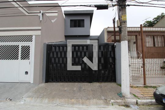 Fachada de casa para alugar com 3 quartos, 280m² em Chácara Mafalda, São Paulo