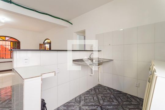 Casa para alugar com 1 quarto, 70m² em Candeal, Salvador