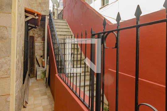 Área Externa de casa para alugar com 1 quarto, 70m² em Candeal, Salvador
