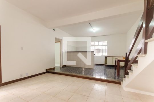 Casa para alugar com 1 quarto, 70m² em Candeal, Salvador