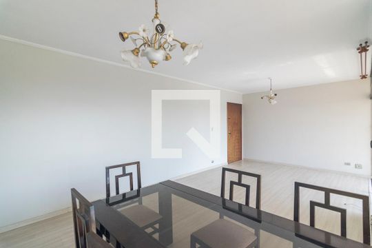Sala de apartamento à venda com 3 quartos, 133m² em Vila Bastos, Santo André
