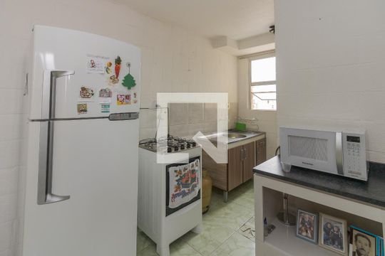 Cozinha e Área de Serviço de apartamento à venda com 2 quartos, 40m² em Mário Quintana, Porto Alegre