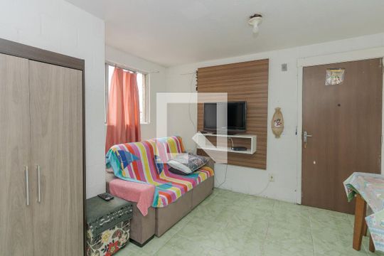 Sala de apartamento à venda com 2 quartos, 40m² em Mário Quintana, Porto Alegre