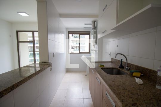 Cozinha e Área de Serviço de apartamento à venda com 2 quartos, 70m² em Recreio dos Bandeirantes, Rio de Janeiro