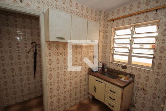 Cozinha de apartamento para alugar com 2 quartos, 57m² em Vila Prudente, São Paulo