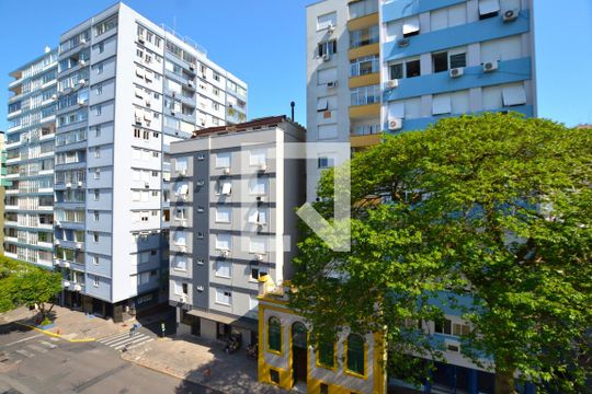 Vista de apartamento à venda com 3 quartos, 140m² em Centro Histórico, Porto Alegre