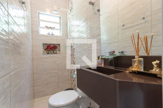 Banheiro Churrasqueira de casa à venda com 3 quartos, 150m² em Jardim Vergueiro (sacomã), São Paulo
