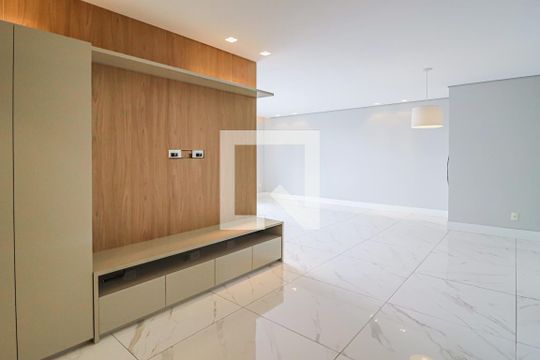 Sala de apartamento para alugar com 4 quartos, 174m² em Sion, Belo Horizonte
