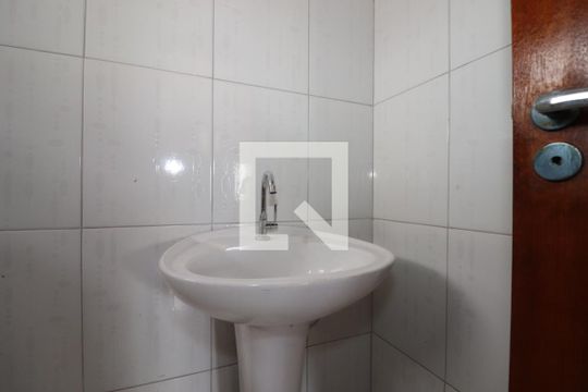 Banheiro Social de apartamento para alugar com 2 quartos, 39m² em Areal (águas Claras), Brasília